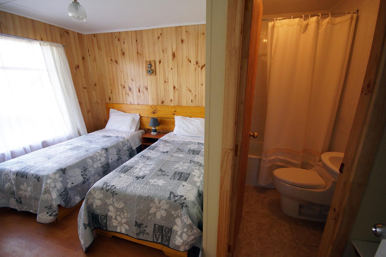 Hostal Los Pioneros 纳塔列斯港 外观 照片