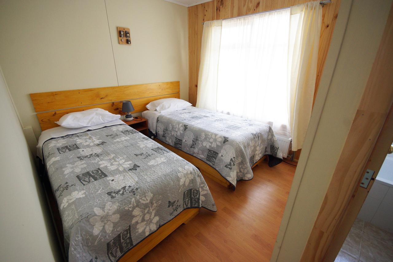 Hostal Los Pioneros 纳塔列斯港 外观 照片